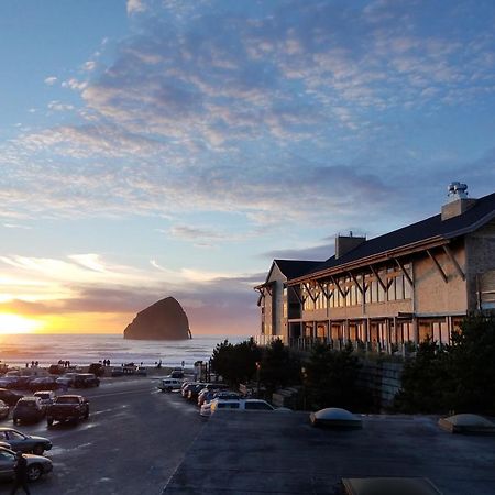 Headlands Coastal Lodge & Spa Pacific City Bagian luar foto