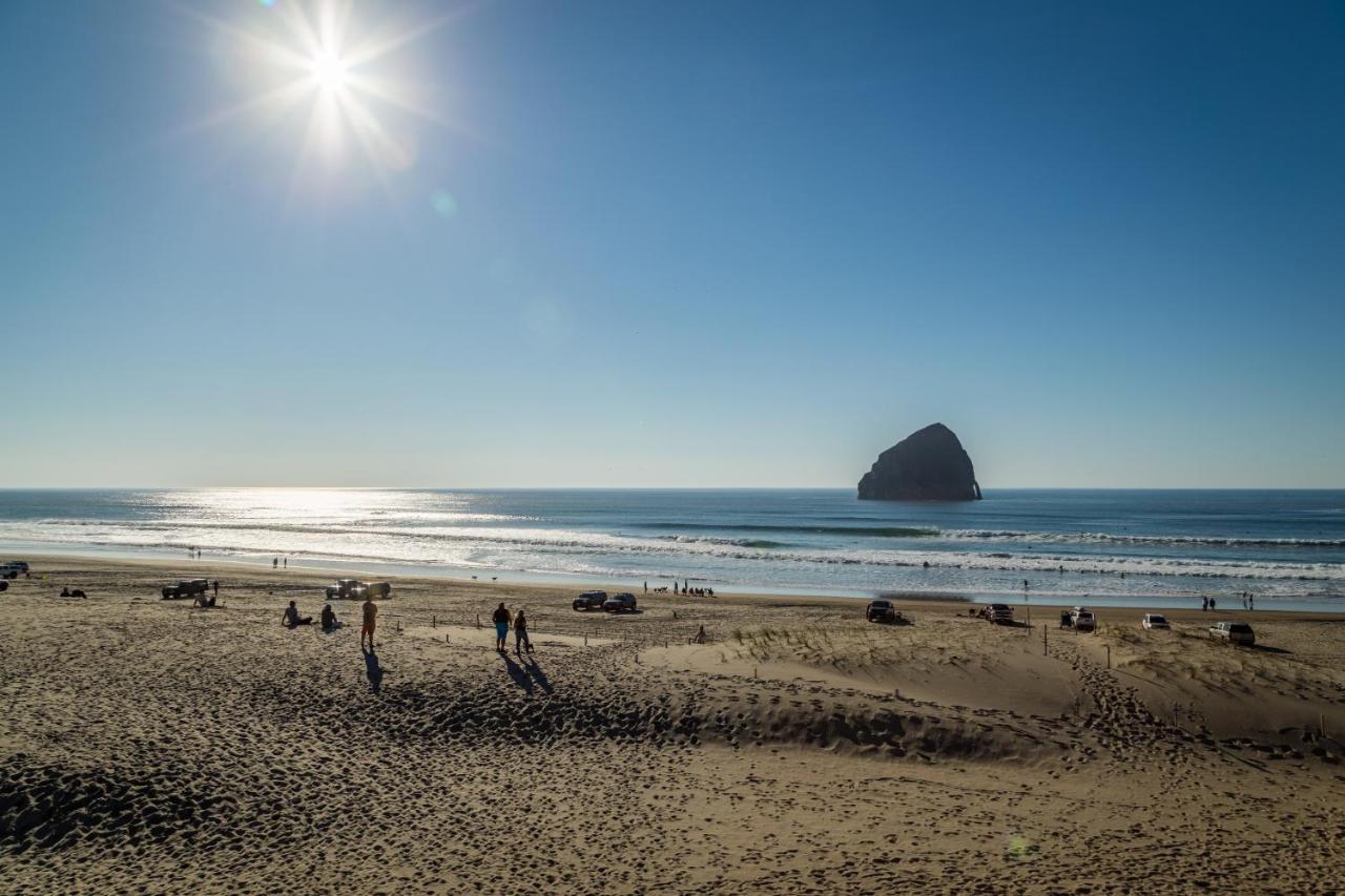 Headlands Coastal Lodge & Spa Pacific City Bagian luar foto